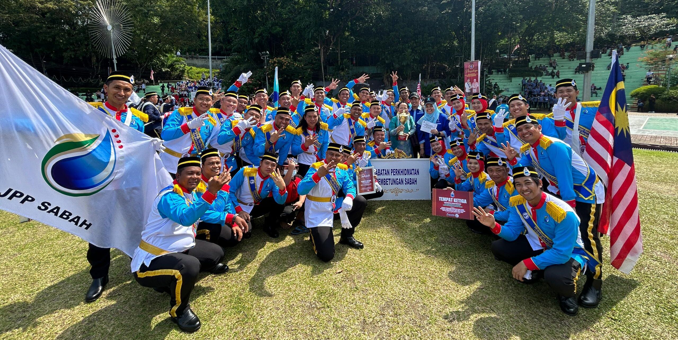 Kontingen JPP Sabah dalam Perbarisan Sempena Hari Kelahiran TYT Negeri Sabah